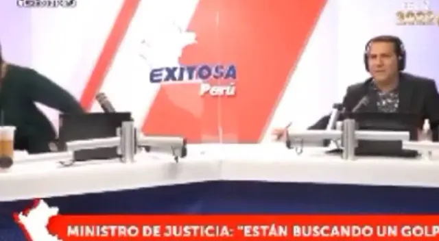 Conductores de Exitosa reaccionan en vivo a fuerte sismo