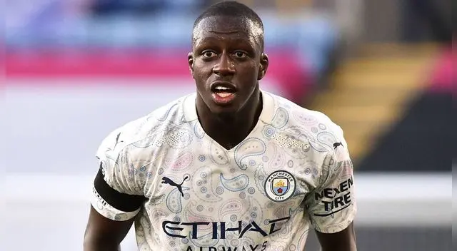 Mendy aún tiene contrato por un año y medio con Manchester City. Mendy aún tiene contrato por un año y medio con Manchester City.