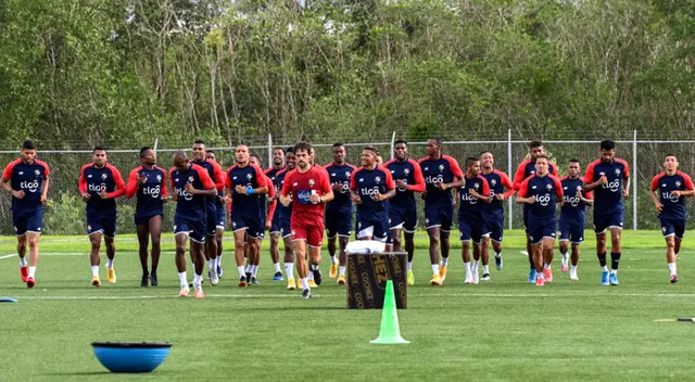 Panamá se medirá ante Perú el domingo 16.