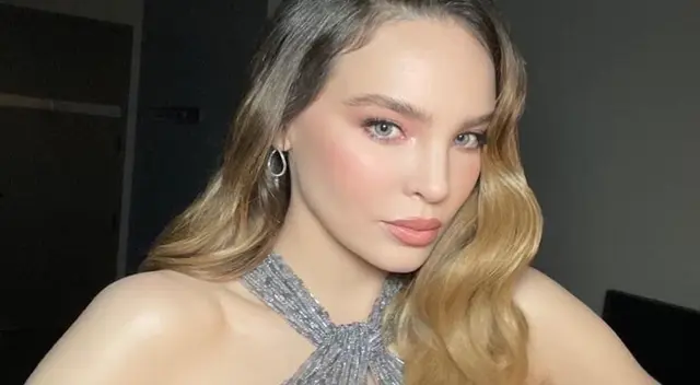 La cantante pop lució diminuto vestido negro que resaltaba su espectacular figura. La cantante pop lució diminuto vestido negro que resaltaba su espectacular figura.