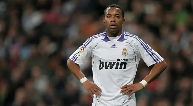 Robinho pagará sentencia de 9 años por violación Robinho pagará sentencia de 9 años por violación