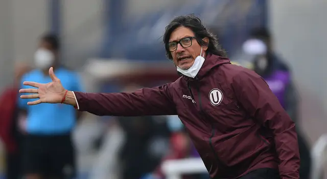 Ángel Comizzo fue campeón con Universitario en el 2013 Ángel Comizzo fue campeón con Universitario en el 2013