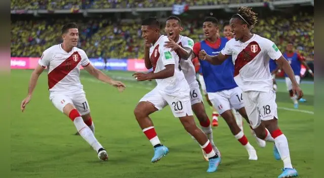 Perú ganó 1-0 a Colombia en Barranquilla con gol de Edison Flores. Perú ganó 1-0 a Colombia en Barranquilla con gol de Edison Flores.