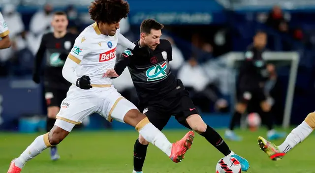 Lionel Messi fue titular con PSG en su eliminación de Copa Francia.