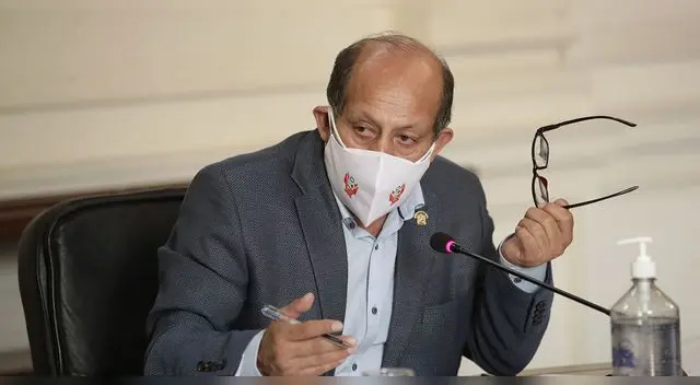 Héctor Valer tiene varios señalamientos por violencia contra la mujer.