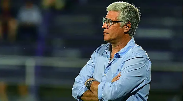 Álvaro Gutiérrez, entrenador de Universitario Álvaro Gutiérrez, entrenador de Universitario