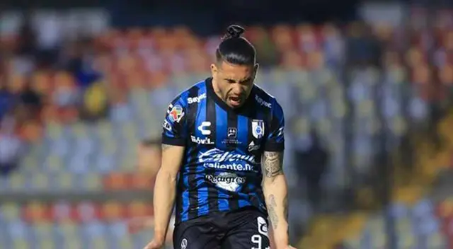 Dos Santo no la pasa bien en el Querétaro Dos Santo no la pasa bien en el Querétaro