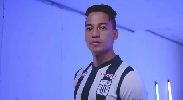 Cristian Benavente y su espectacular presentación como el flamante refuerzo de Alianza Lima. Cristian Benavente y su espectacular presentación como el flamante refuerzo de Alianza Lima.