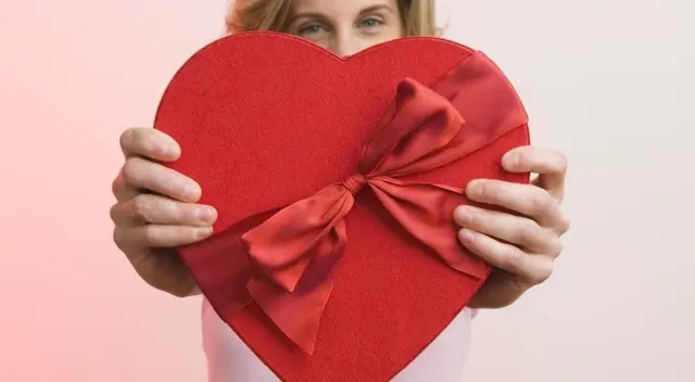 San Valentín: Los 5 mejores poemas de amor para dedicar a una persona especial San Valentín: Los 5 mejores poemas de amor para dedicar a una persona especial