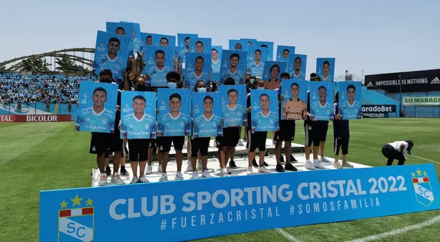Sporting Cristal y su 'Tarde Celeste' Sporting Cristal y su 'Tarde Celeste'