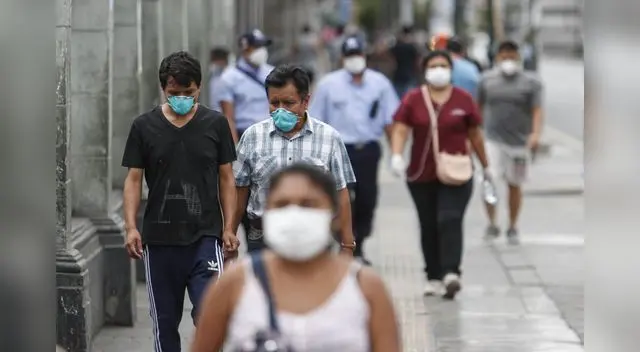 El gobierno peruano evalúa eliminar las mascarillas obligatorias.