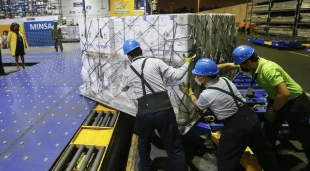 Perú recibe lote de 624 mil dosis de vacunas pediátricas Perú recibe lote de 624 mil dosis de vacunas pediátricas