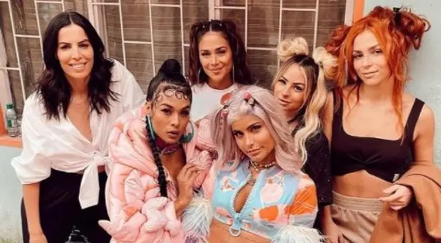 La serie colombiana es protagonizada por la famosa cantante Greeicy Rendón, Paulina Dávila y Martina la Peligrosa. La serie colombiana es protagonizada por la famosa cantante Greeicy Rendón, Paulina Dávila y Martina la Peligrosa.