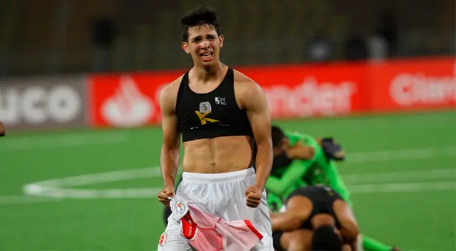 Alessandro Burlamaqui con la Selección Peruana Sub-17.
