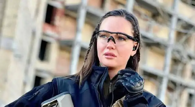 Miss Ucrania: la verdadera razón por la que apareció con vestimenta militar Miss Ucrania: la verdadera razón por la que apareció con vestimenta militar