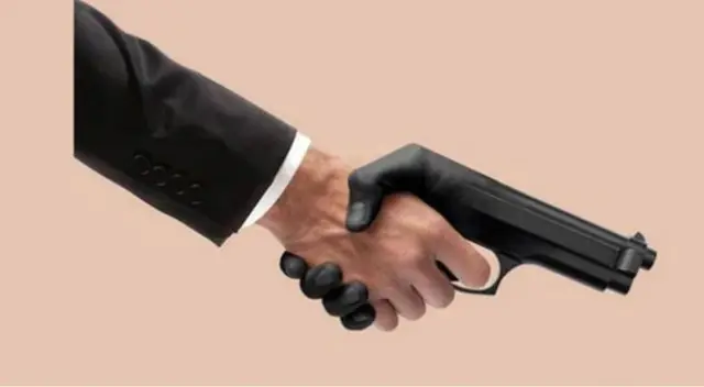 Cuéntanos qué es lo primero que ves en la imagen. Cuéntanos qué es lo primero que ves en la imagen.