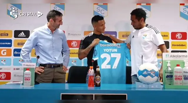 Yoshimar Yotún vuelve a Sporting Cristal tras casi 8 temporadas en el exterior. Yoshimar Yotún vuelve a Sporting Cristal tras casi 8 temporadas en el exterior.