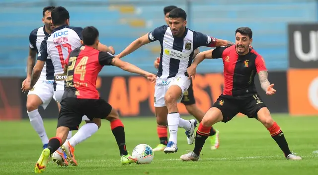 Alianza Lima y Melgar juegan desde las 3:30 p.m. en la ciudad blanca de Arequipa. Alianza Lima y Melgar juegan desde las 3:30 p.m. en la ciudad blanca de Arequipa.