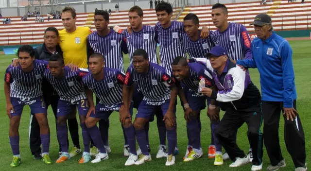 Canova tuvo un breve paso también por la Selección Peruana. Canova tuvo un breve paso también por la Selección Peruana.