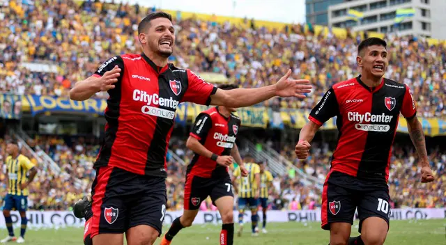 Newell's venció a Rosario Central por la Copa de la Liga Profesional Newell's venció a Rosario Central por la Copa de la Liga Profesional