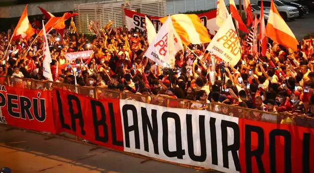 Prensa uruguaya se enamoró del banderazo peruano