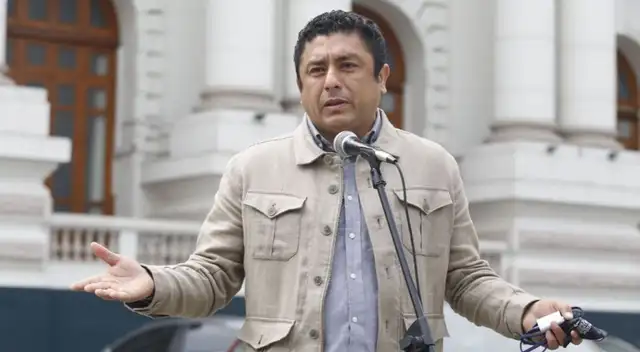 Guillermo Bermejo asegura que Asamblea Constituyente acabaría con los conflictos sociales