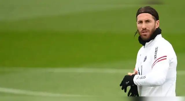 ¡Qué incómodo! Pifian a Sergio Ramos en su regreso a las canchas [VIDEO]