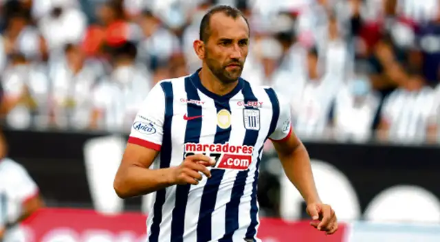 Hernán Barcos juega su segunda temporada en Alianza Lima.