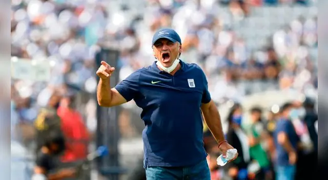 Carlos Bustos salió campeón con Alianza Lima en 2021. Foto: Luis Jiménez/La República