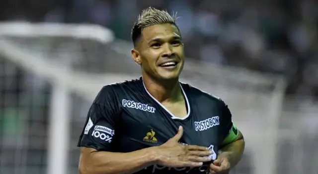 Teo Gutiérrez llegó al Deportivo Cali a mediados del 2021 y en el primer semestre logró ganar el campeonato colombiano. Teo Gutiérrez llegó al Deportivo Cali a mediados del 2021 y en el primer semestre logró ganar el campeonato colombiano.