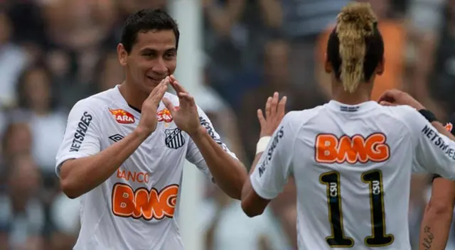 Neymar y Paulo Henrique Ganso en Santos Neymar y Paulo Henrique Ganso en Santos