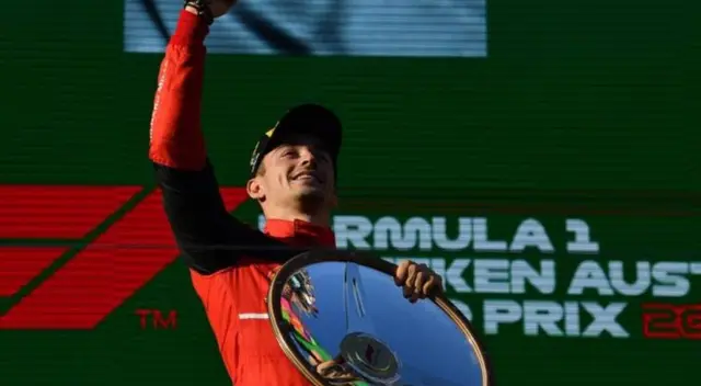 Charles Leclerc conquistó la cuarta victoria de su carrera.