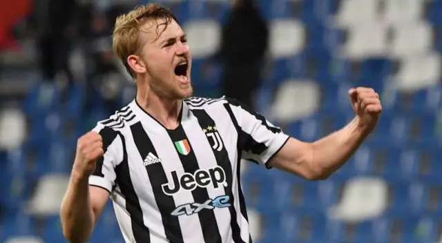 Matthijs de Ligt llegó por 80 millones a la Juventus. Matthijs de Ligt llegó por 80 millones a la Juventus.
