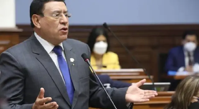 Congresista de APP dice que su sueldo no le alcanza: