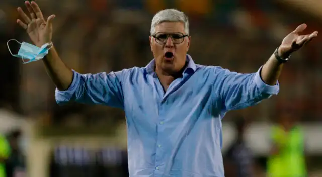 Álvaro Gutiérrez habló si seguirá en Universitario tras disputar el clásico Álvaro Gutiérrez habló si seguirá en Universitario tras disputar el clásico