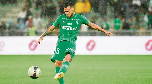 Miguel Trauco será titular en Saint-Étienne para el duelo ante Girondins