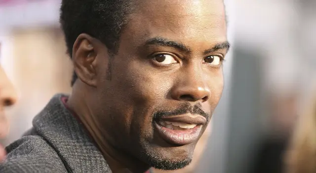 Chris Rock se pronuncia tras bofetada de Will Smith