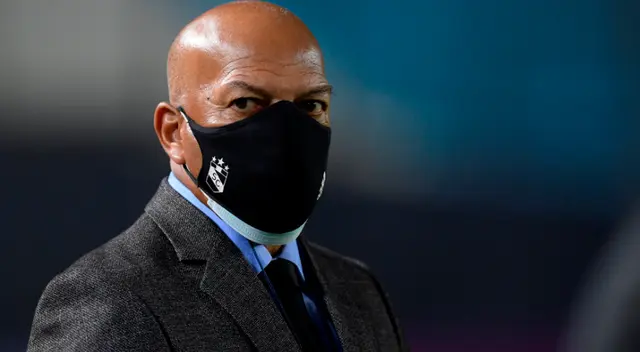 Roberto Mosquera sobre la derrota de Sporting Cristal Roberto Mosquera sobre la derrota de Sporting Cristal