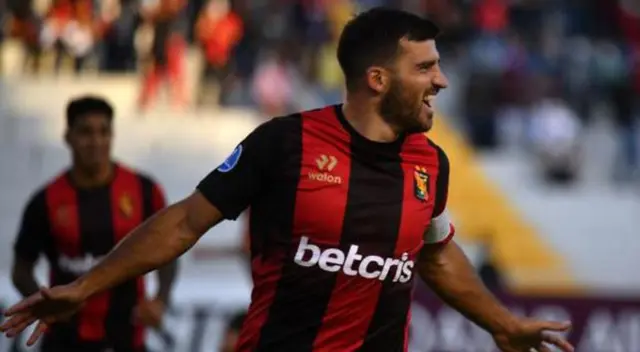 Bernardo Cuesta lleva 6 goles en la presente Copa Libertadores. Bernardo Cuesta lleva 6 goles en la presente Copa Libertadores.