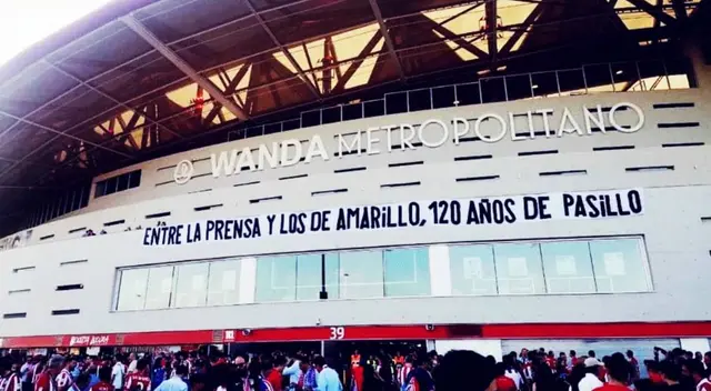 Polémica pancarta en el Wanda Metropolitano por el pasillo al Real Madrid. Polémica pancarta en el Wanda Metropolitano por el pasillo al Real Madrid.