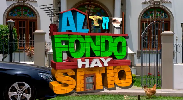 Al Fondo hay sitio Al Fondo hay sitio