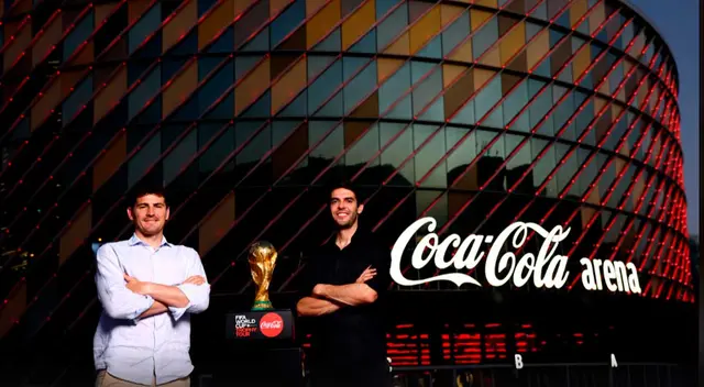 El tour del trofeo de la Copa del Mundo FIFA inició el jueves en Dubái. El tour del trofeo de la Copa del Mundo FIFA inició el jueves en Dubái.