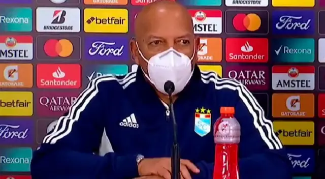 Roberto Mosquera se quitó la responsabilidad de los 18 años de Sporting Cristal