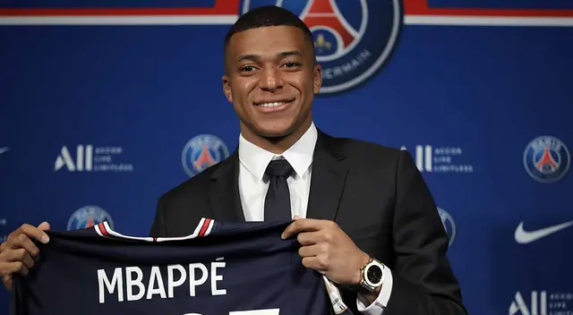 Mbappé renovó hasta el 2025 Mbappé renovó hasta el 2025