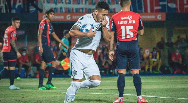 Olimpia venció a Cerro Porteño Olimpia venció a Cerro Porteño