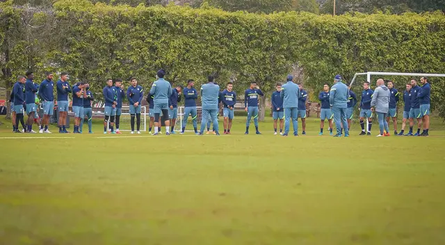 Alianza Lima se prepara para medirse ante Cienciano. Alianza Lima se prepara para medirse ante Cienciano.
