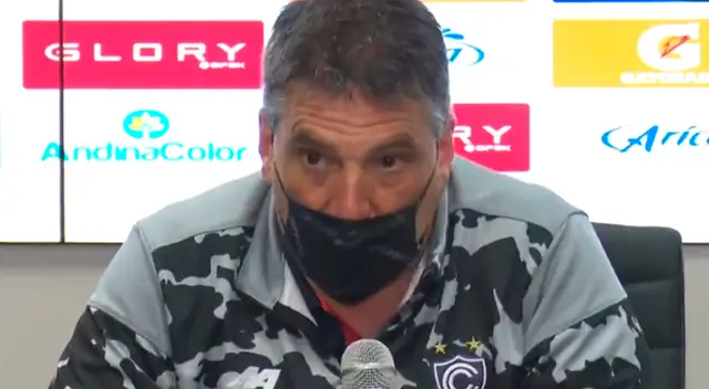 Gerardo Ameli se mostró disconforme con la actuación del árbitro ante Alianza Lima Gerardo Ameli se mostró disconforme con la actuación del árbitro ante Alianza Lima