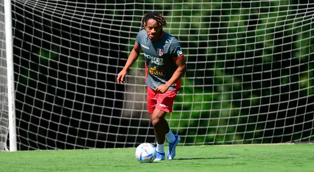 André Carrillo se entrenó con normalidad en Barcelona André Carrillo se entrenó con normalidad en Barcelona