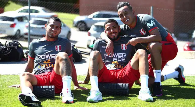 Selección Peruana entrenando en Barcelona Selección Peruana entrenando en Barcelona