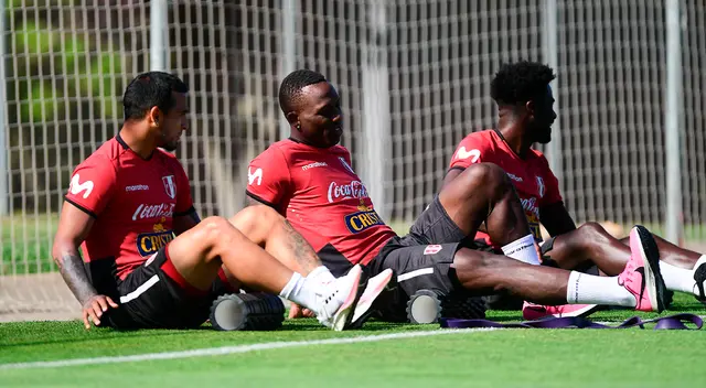 Selección Peruana: ¿Advíncula llegará al repechaje en Qatar?